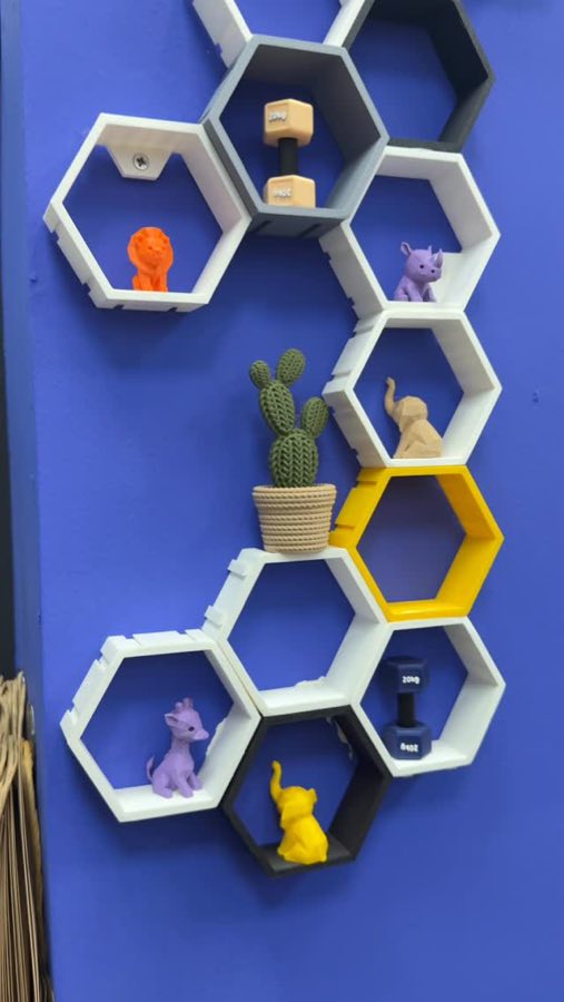 Estanterías hexagonales impresas en 3D